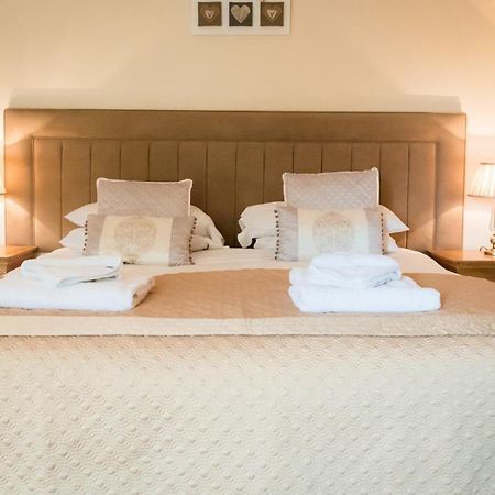 The Granary With Hot Tub Villa Forgandenny ภายนอก รูปภาพ